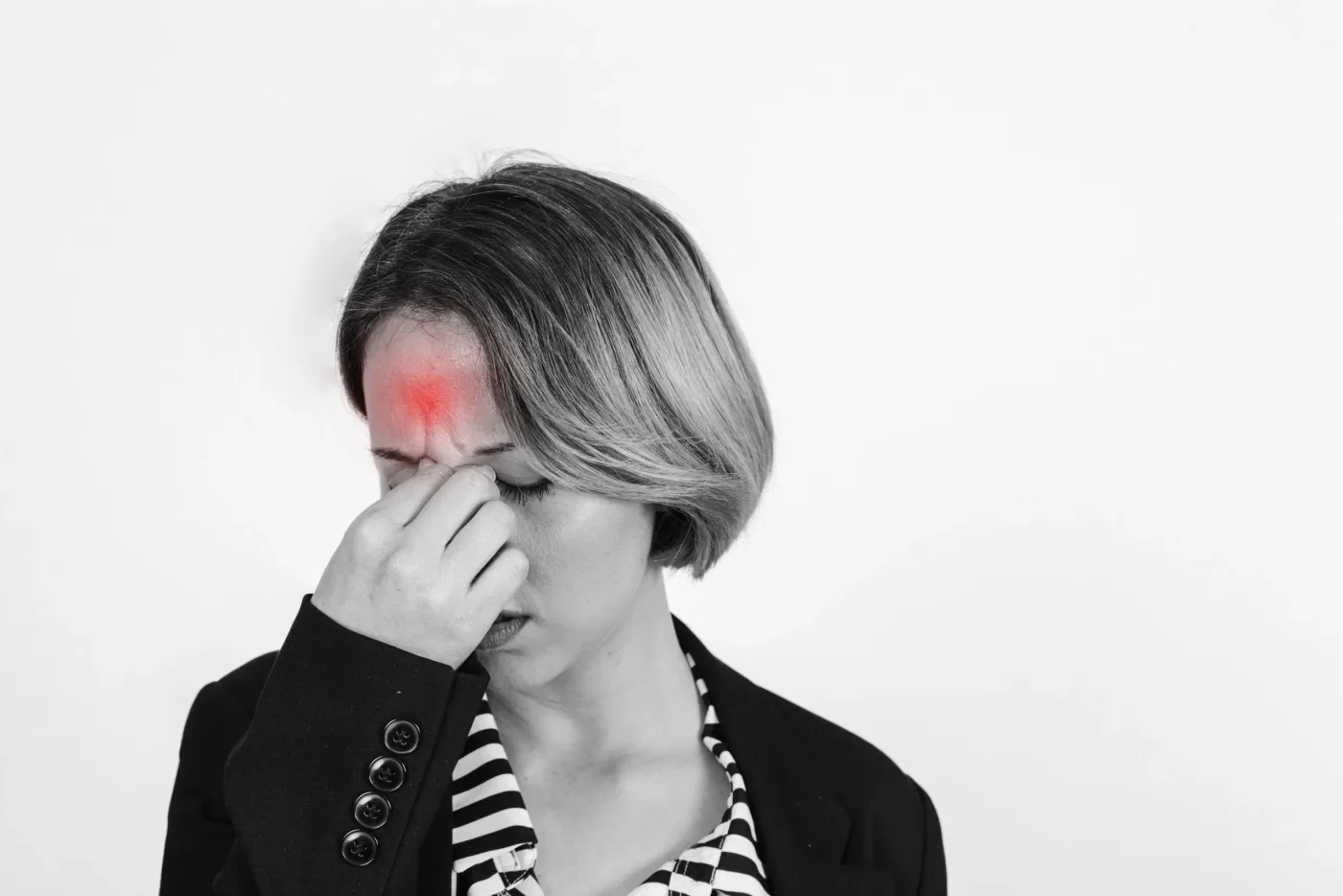 Cum poate fi migrena corelată cu o problemă stomatologică. Disfuncţia articulaţiei temporomandibulare și implicațiile sale