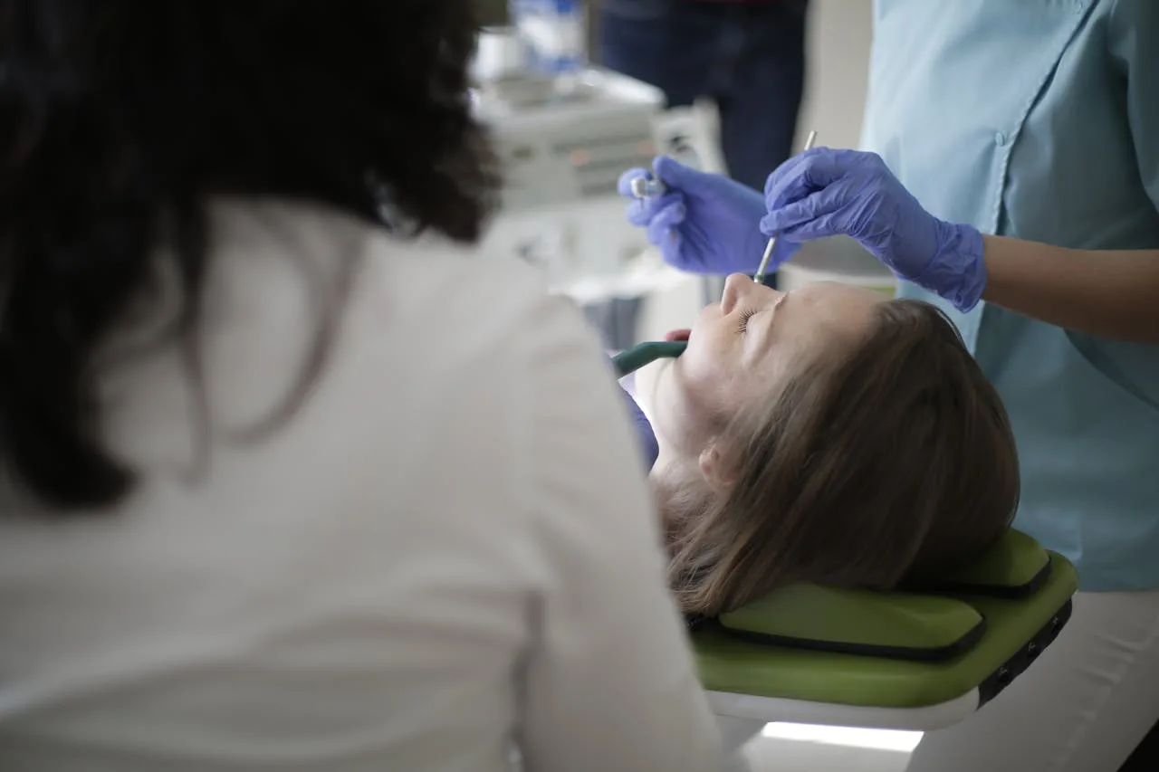 tratament de canal în clinica stomatologica